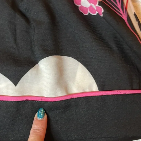 New York and Company small kimono top black red pink white tie waist belt V-neck - Picture 8 of 11